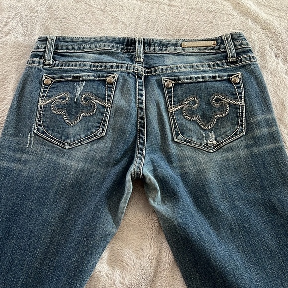 Express Rerock bootcut distressed jeans  size 10 short - Picture 6 of 8